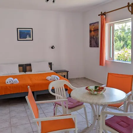 Kalliopi Studios - Aparthotel